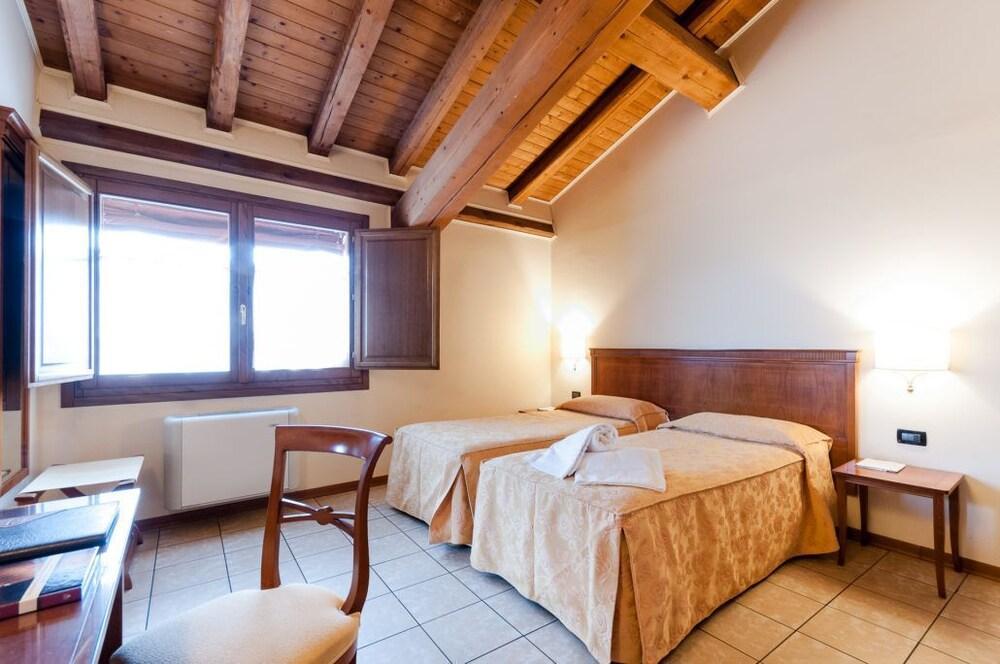 Hotel Fondo Catena Ferrara Eksteriør billede
